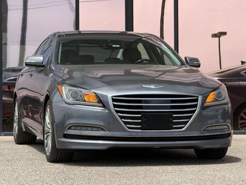 Used 2015 Hyundai Genesis 5.0 RWD image 18