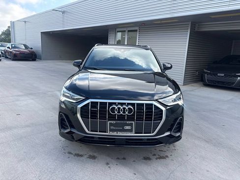 Used 2025 Audi Q3 2.0T Premium w/ Convenience Package AWD/4WD image 2