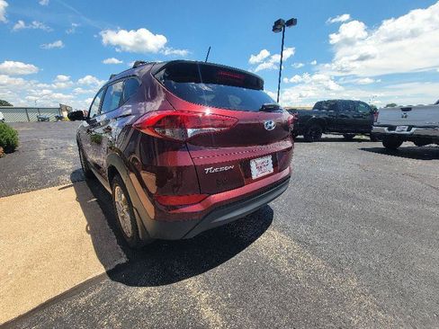 Used 2017 Hyundai Tucson SE w/ SE Popular Package 02 FWD image 5