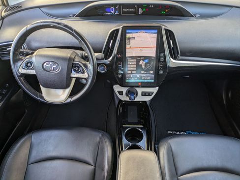 Used 2017 Toyota Prius Prime Plus image 19