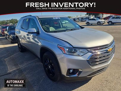 Used 2021 Chevrolet Traverse LT