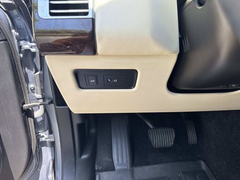 Used 2019 Land Rover Range Rover Supercharged AWD/4WD image 33