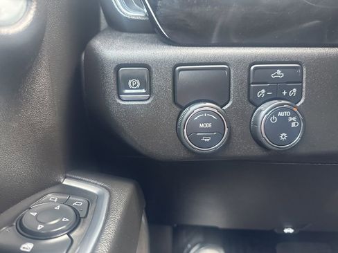 Certified 2025 Chevrolet Silverado 1500 LT image 12