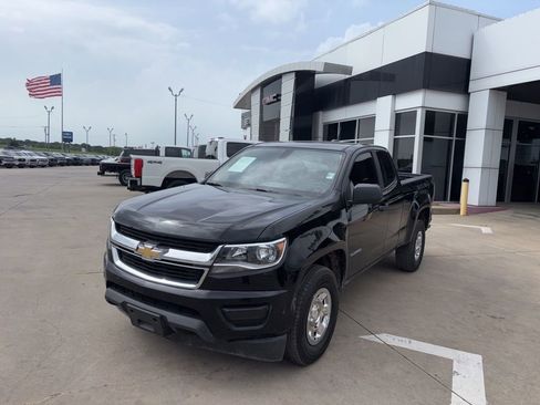 Used 2020 Chevrolet Colorado W/T RWD image 7