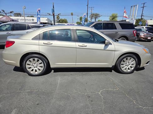 Used 2014 Chrysler 200 LX FWD image 15