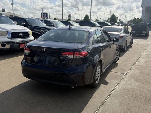 Used 2023 Toyota Corolla LE FWD image 5