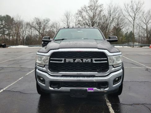 Used 2020 RAM 5500 Tradesman w/ Chrome Appearance Group image 2