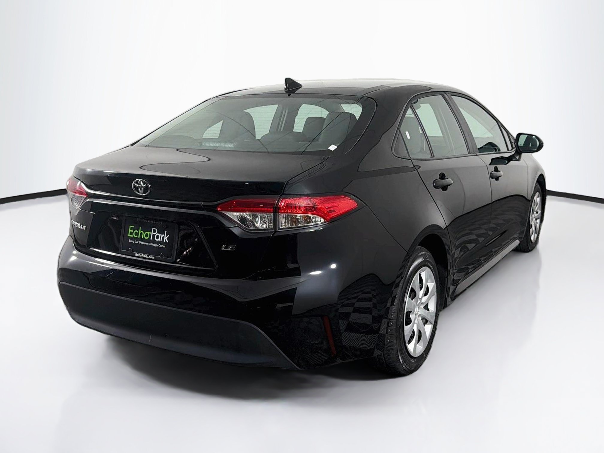 Used 2026 Toyota Corolla LE FWD image 9