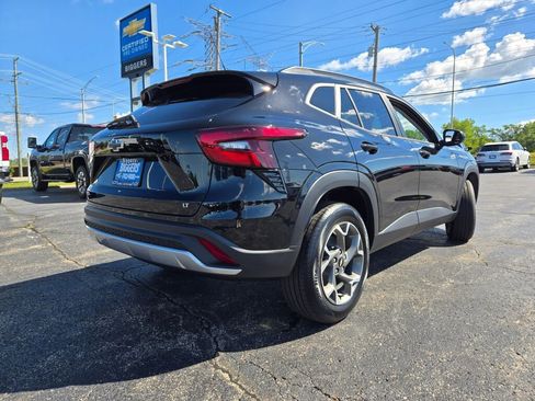 New 2025 Chevrolet Trax LT w/ LT Convenience Package image 10