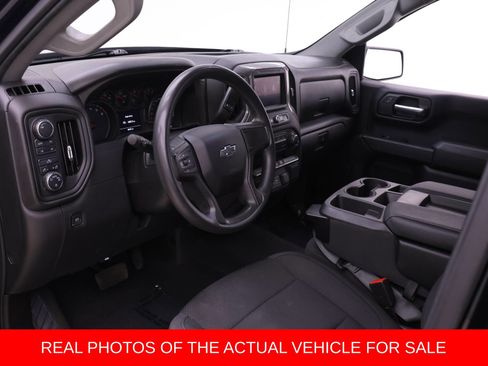 Used 2021 Chevrolet Silverado 1500 Custom Trail Boss AWD/4WD image 3