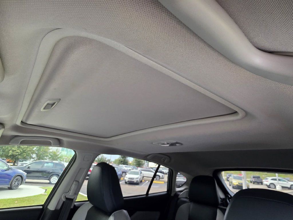 Used 2020 Subaru Crosstrek Hybrid w/ Moonroof Package w/Navigation AWD/4WD image 9