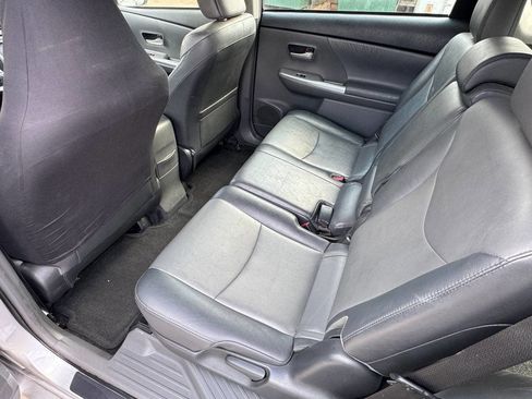 Used 2014 Toyota Prius V Five FWD image 15