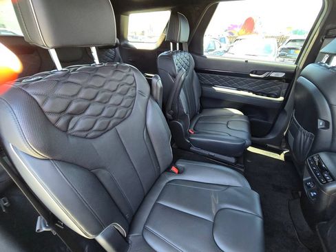 Used 2022 Hyundai Palisade Calligraphy FWD image 12