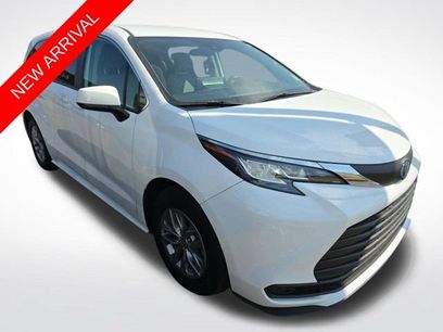Used 2024 Toyota Sienna LE