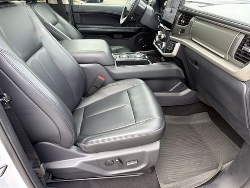 Used 2023 Ford Expedition Max XLT AWD/4WD image 23