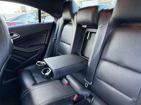 Used 2019 Mercedes-Benz CLA 250 4MATIC image 23