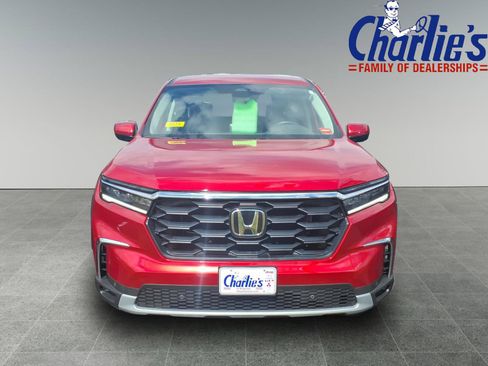 Used 2025 Honda Pilot EX-L image 2