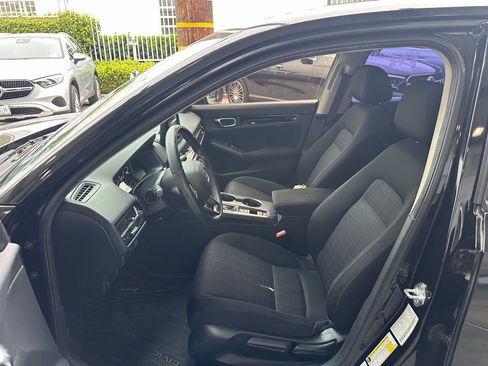 Used 2022 Honda Civic EX image 2