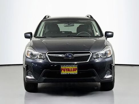 Used 2017 Subaru Crosstrek 2.0i Premium AWD/4WD image 2