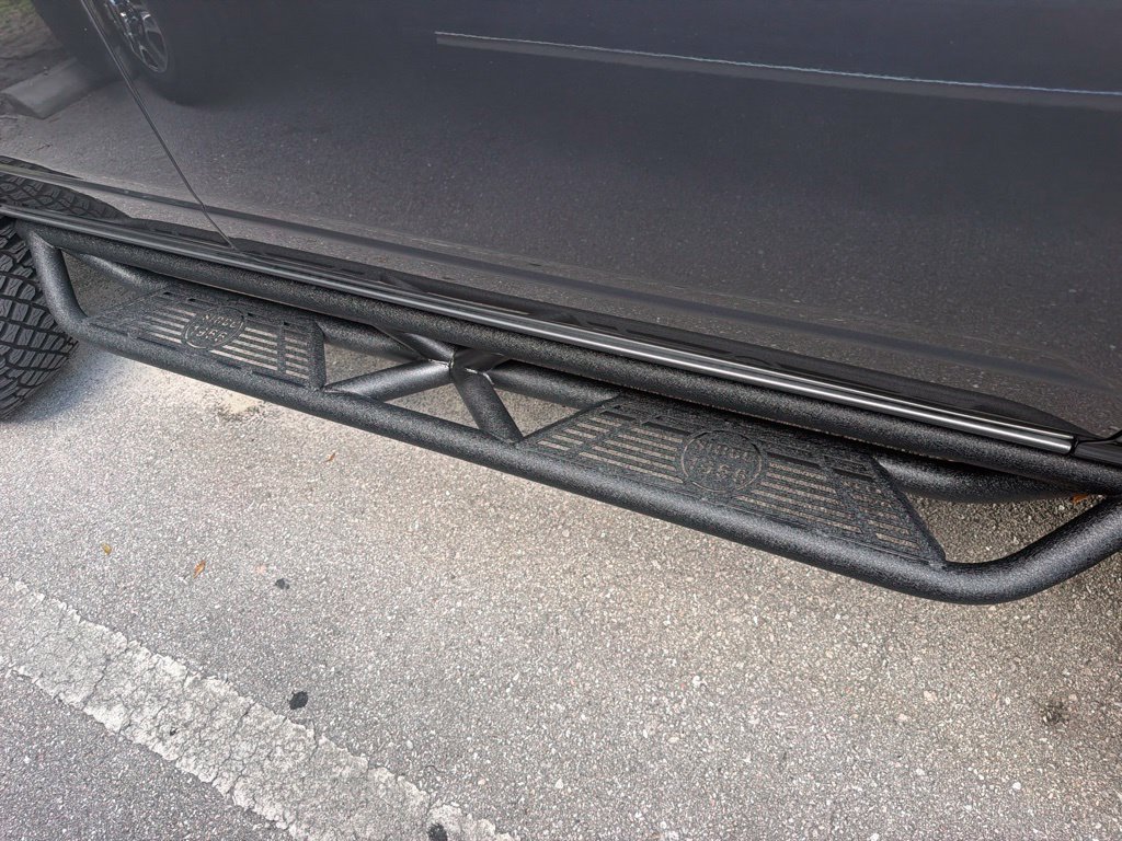 Used 2023 Ford Bronco Black Diamond AWD/4WD image 2
