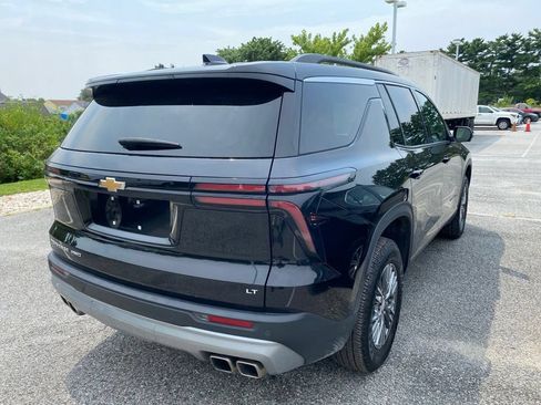 Used 2024 Chevrolet Traverse LT AWD/4WD image 10