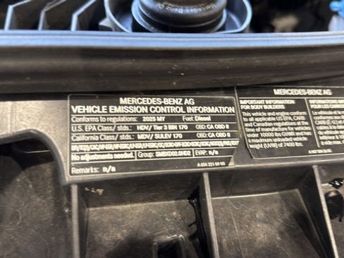 Used 2025 Mercedes-Benz Sprinter 2500 image 27