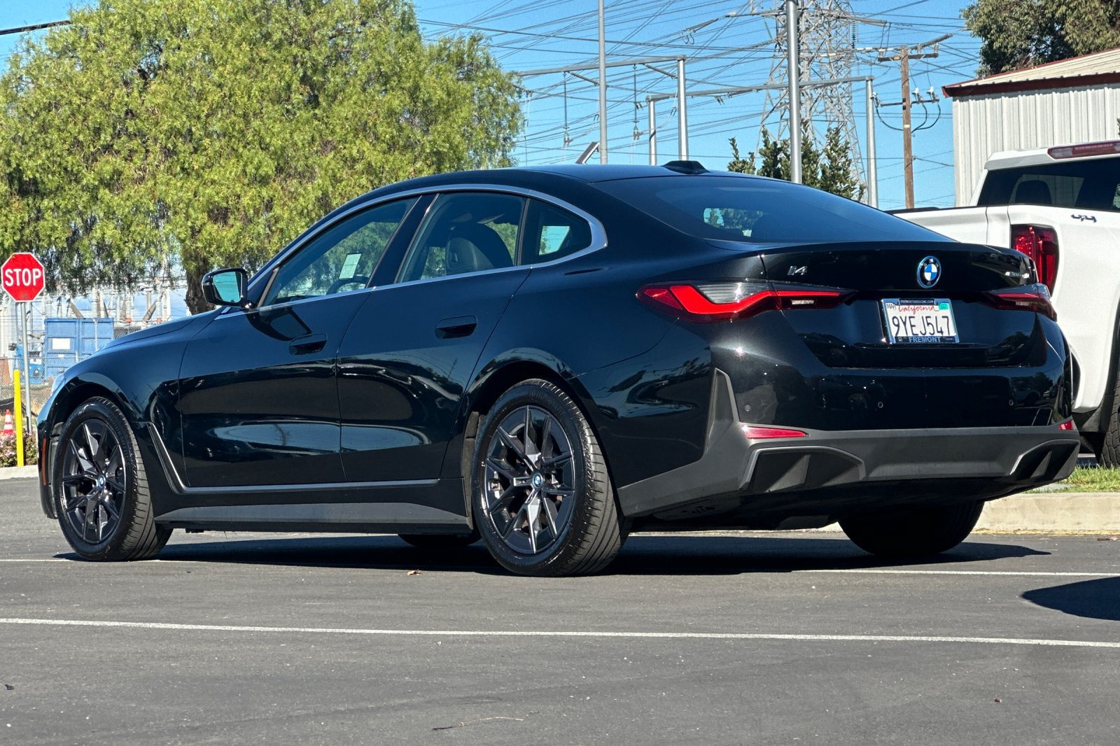 Used 2023 BMW i4 eDrive40 w/ Premium Package RWD image 6