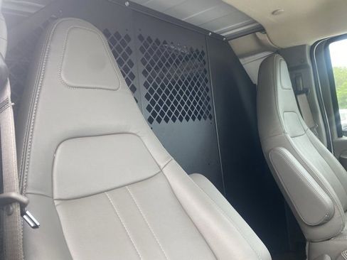 New 2025 Chevrolet Express 2500 Work Van w/ Driver Convenience Package image 31