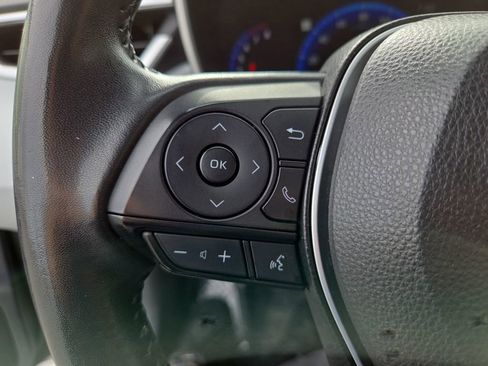 Used 2022 Toyota Corolla XSE image 19