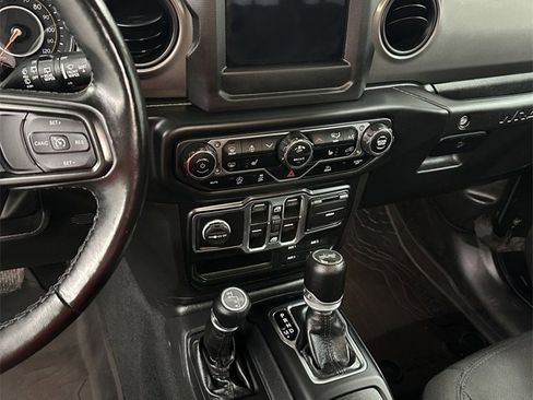 Used 2022 Jeep Wrangler Unlimited Willys image 18