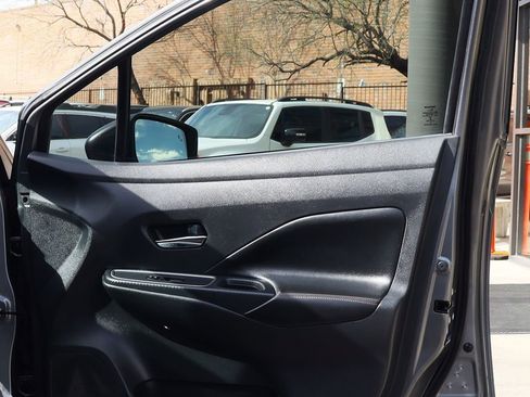 Used 2020 Nissan Versa SR w/ Electronics Package image 33