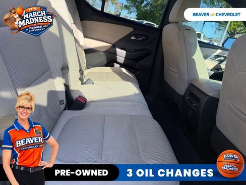 Used 2023 Chevrolet Traverse LS image 10