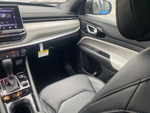 New 2026 Jeep Compass Limited image 34