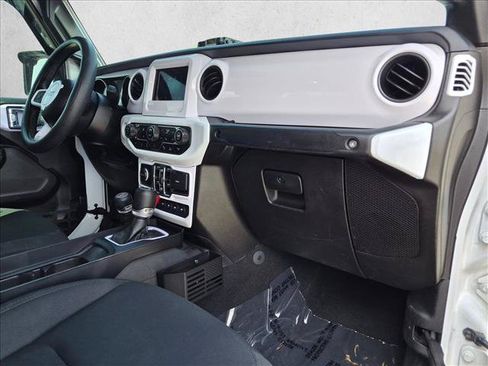 Used 2021 Jeep Gladiator Sport AWD/4WD image 20