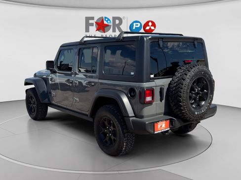 Used 2021 Jeep Wrangler Unlimited Sport AWD/4WD image 3