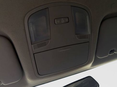 Used 2018 Hyundai Elantra SE FWD image 24