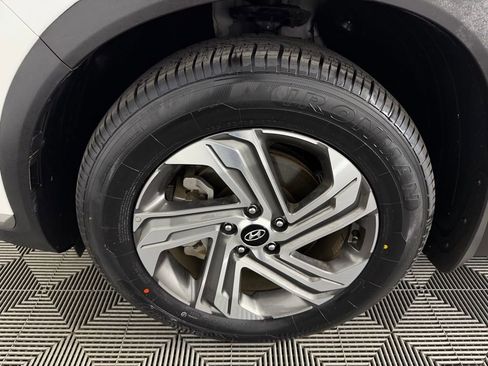 Used 2023 Hyundai Santa Fe SE image 11