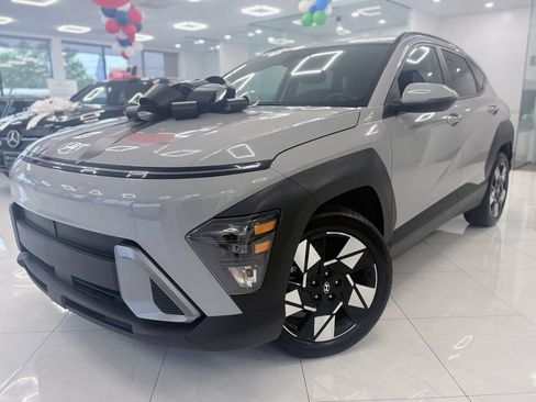 Used 2025 Hyundai Kona SEL FWD image 1