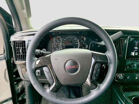 New 2026 GMC Savana 2500 Extended w/ Driver Convenience Package RWD image 13