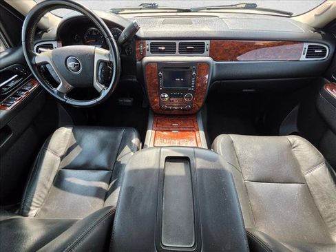 Used 2010 Chevrolet Tahoe LTZ AWD/4WD image 14