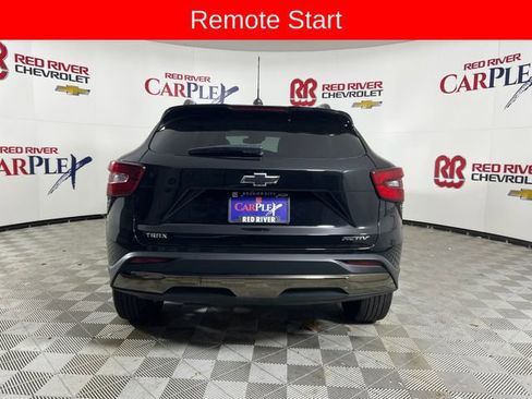 Used 2024 Chevrolet Trax ACTIV w/ Sunroof Package image 7