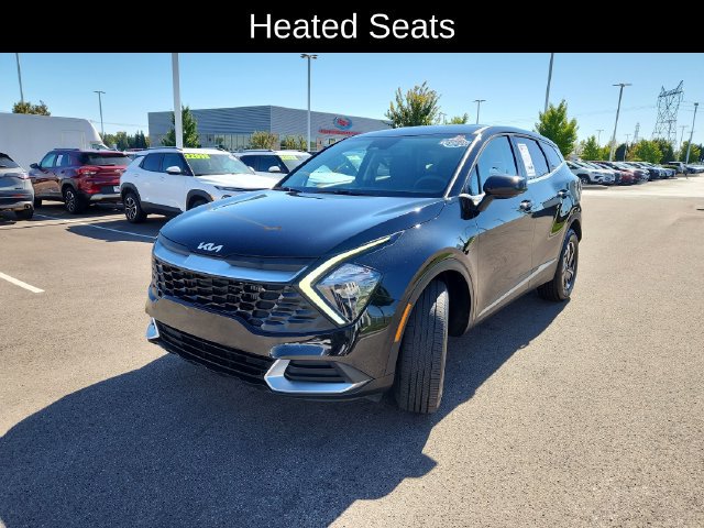 Used 2023 Kia Sportage LX AWD/4WD image 3