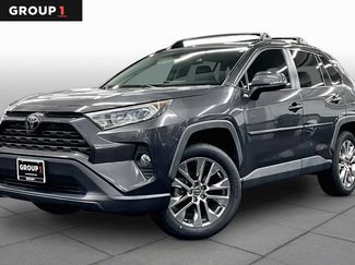 Used 2020 Toyota RAV4 XLE Premium FWD video 1