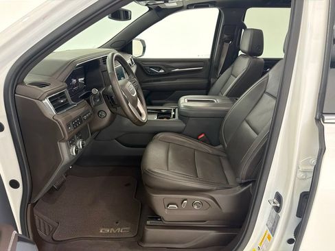 Used 2023 GMC Yukon Denali AWD/4WD image 19