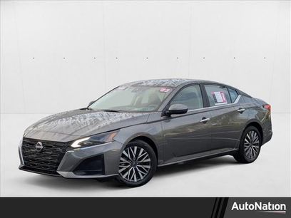 Used 2023 Nissan Altima 2.5 SV