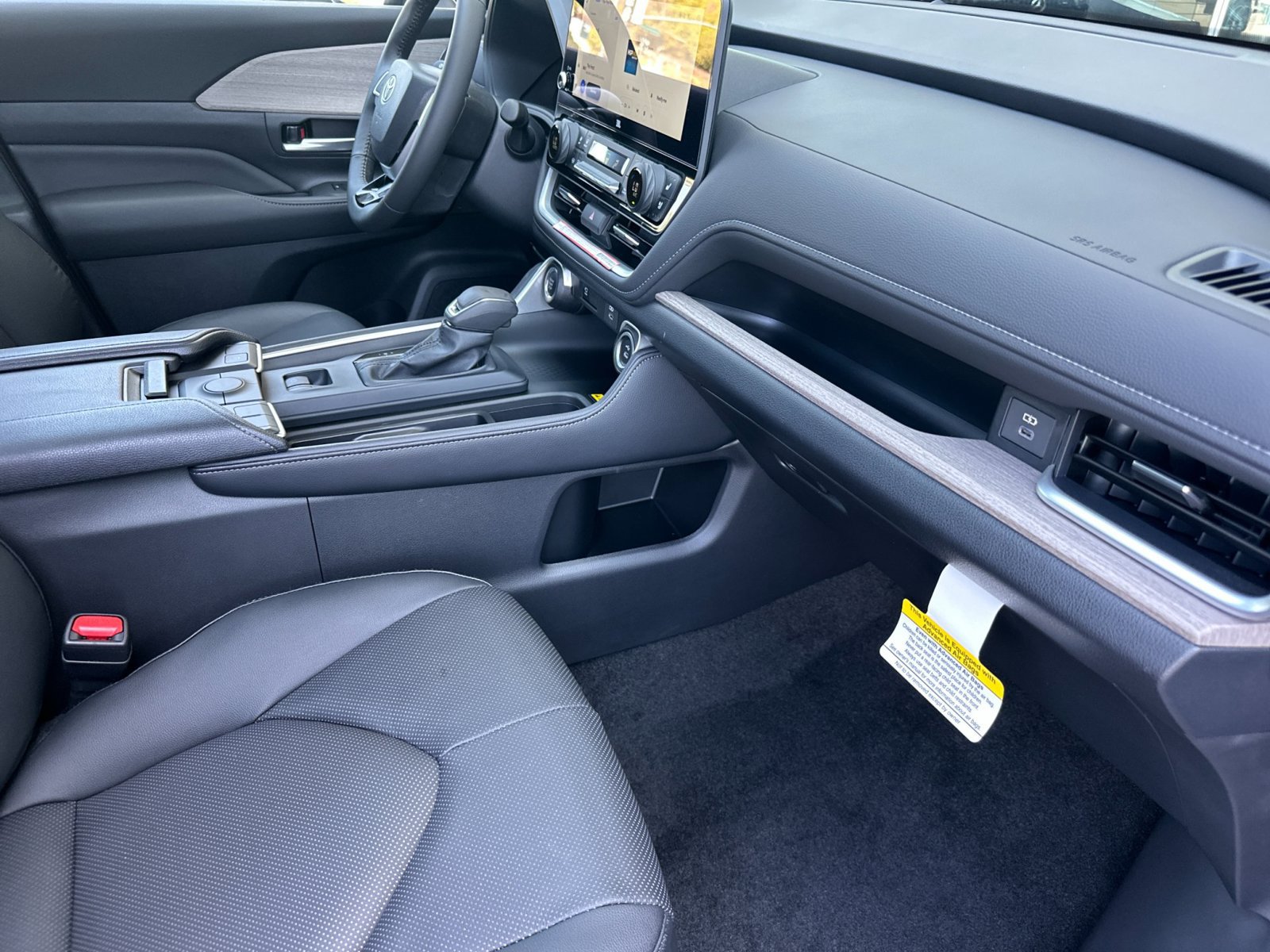 Used 2026 Toyota Grand Highlander FWD image 17