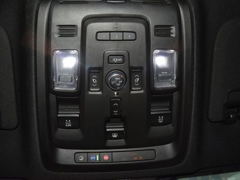 Used 2024 GMC Yukon Denali Ultimate AWD/4WD image 55