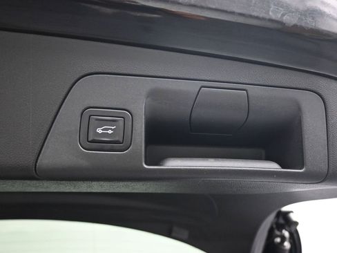 Used 2023 Buick Envision Preferred image 45