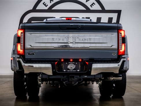 Used 2025 Ford F450 King Ranch w/ Chrome Package image 10