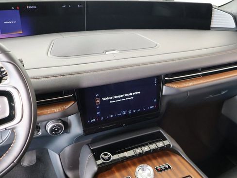 New 2025 Lincoln Navigator Black Label image 5